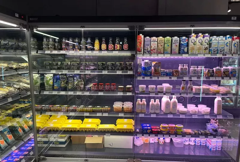 Современный продуктовый магазин