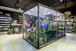 Раскрученный салон цветов, центр