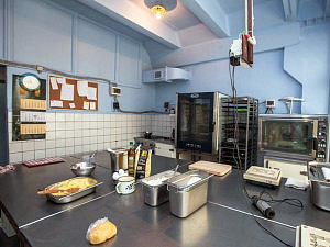 Пекарня в частном секторе с посадкой и хорошей кухней